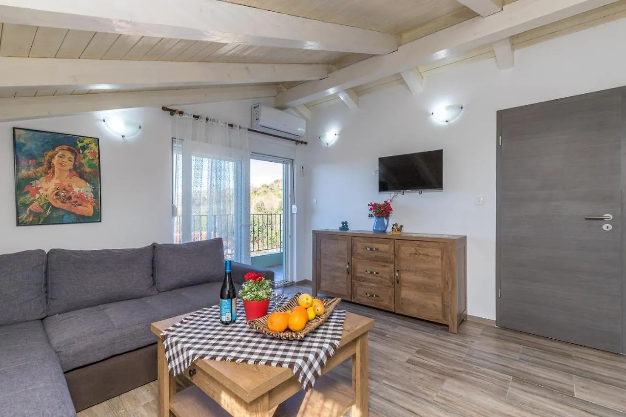 Affittacamere Hotel Casa Monshego Rovigno Croazia
